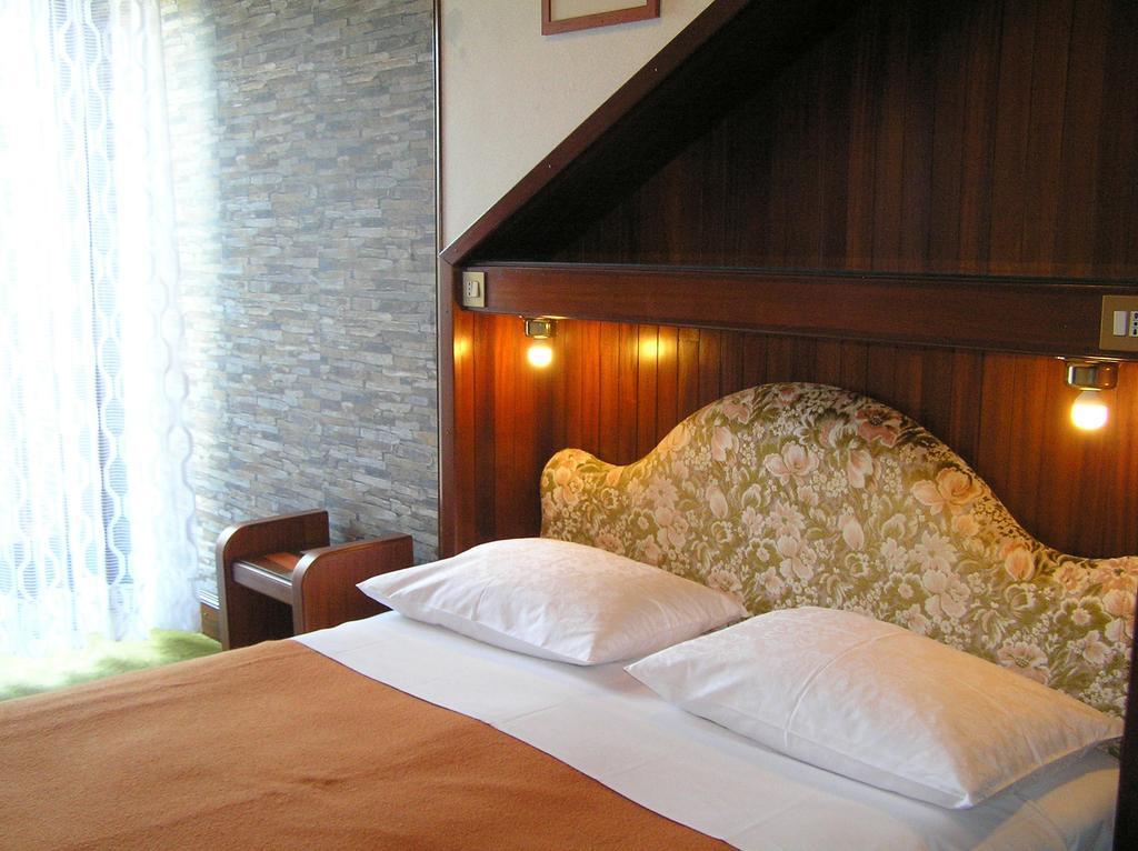 Guest House Lifestyle Holiday Opatija Værelse billede